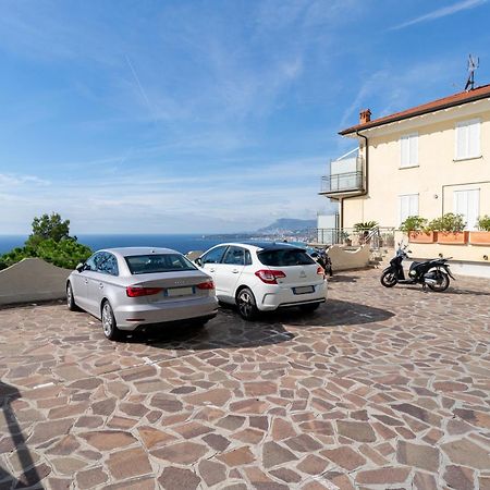 Appartamento Casa Grimaldi - Terrace & Sea View Ventimiglia Esterno foto