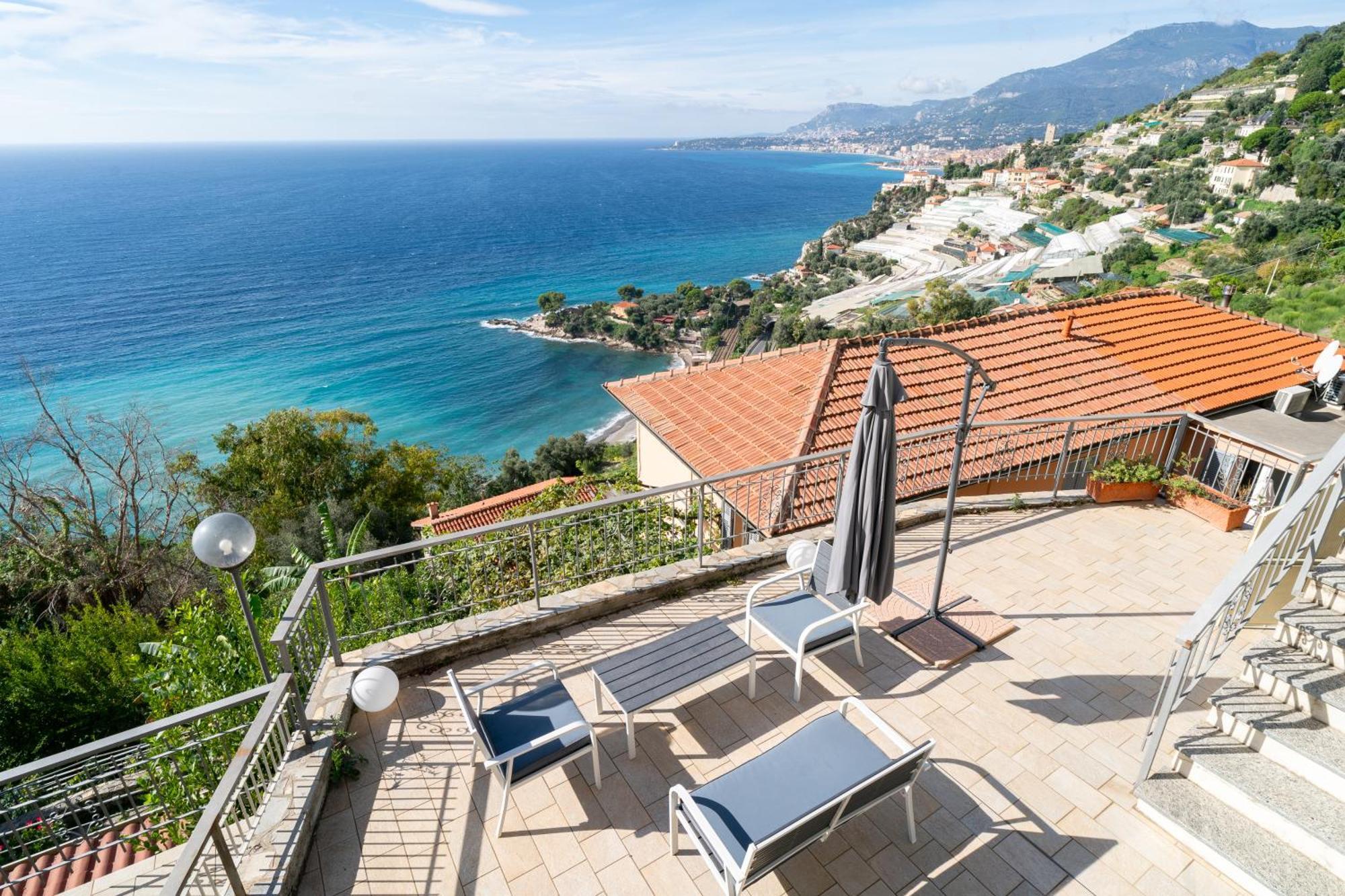 Appartamento Casa Grimaldi - Terrace & Sea View Ventimiglia Esterno foto